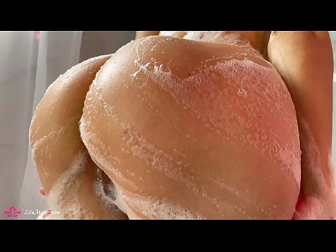 ❤️ Brunete masturbē makstiņu ar vibratoru līdz intensīvam orgasmam dušā ❤❌ Kaltais sekss pie porno lv.sexonfire.ru ️❤